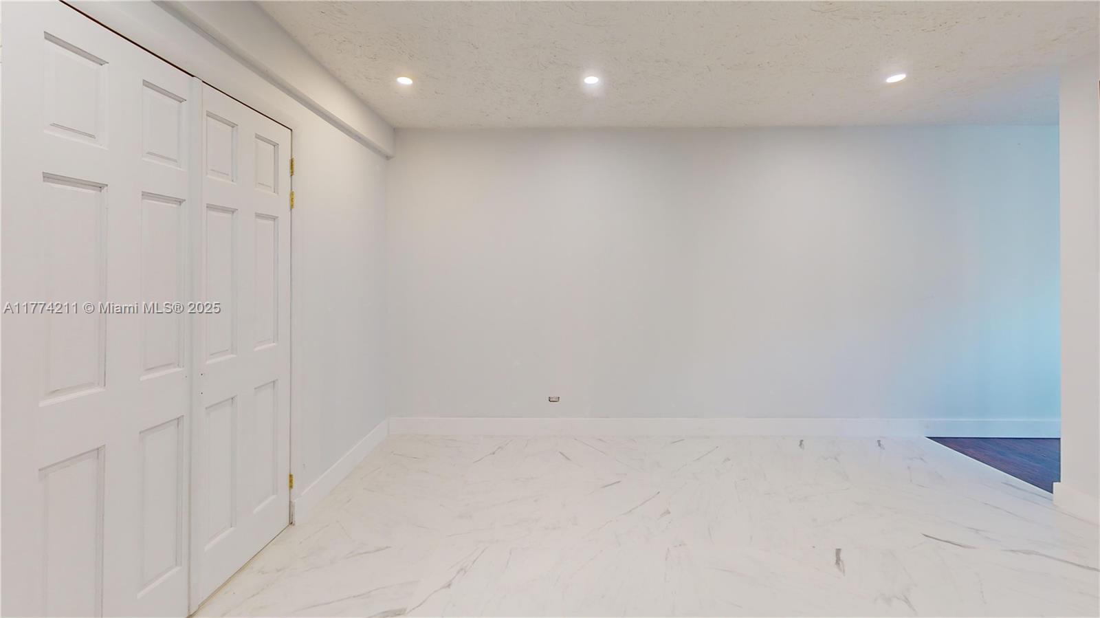 CRICKET CLUB CONDO - Residential Lease