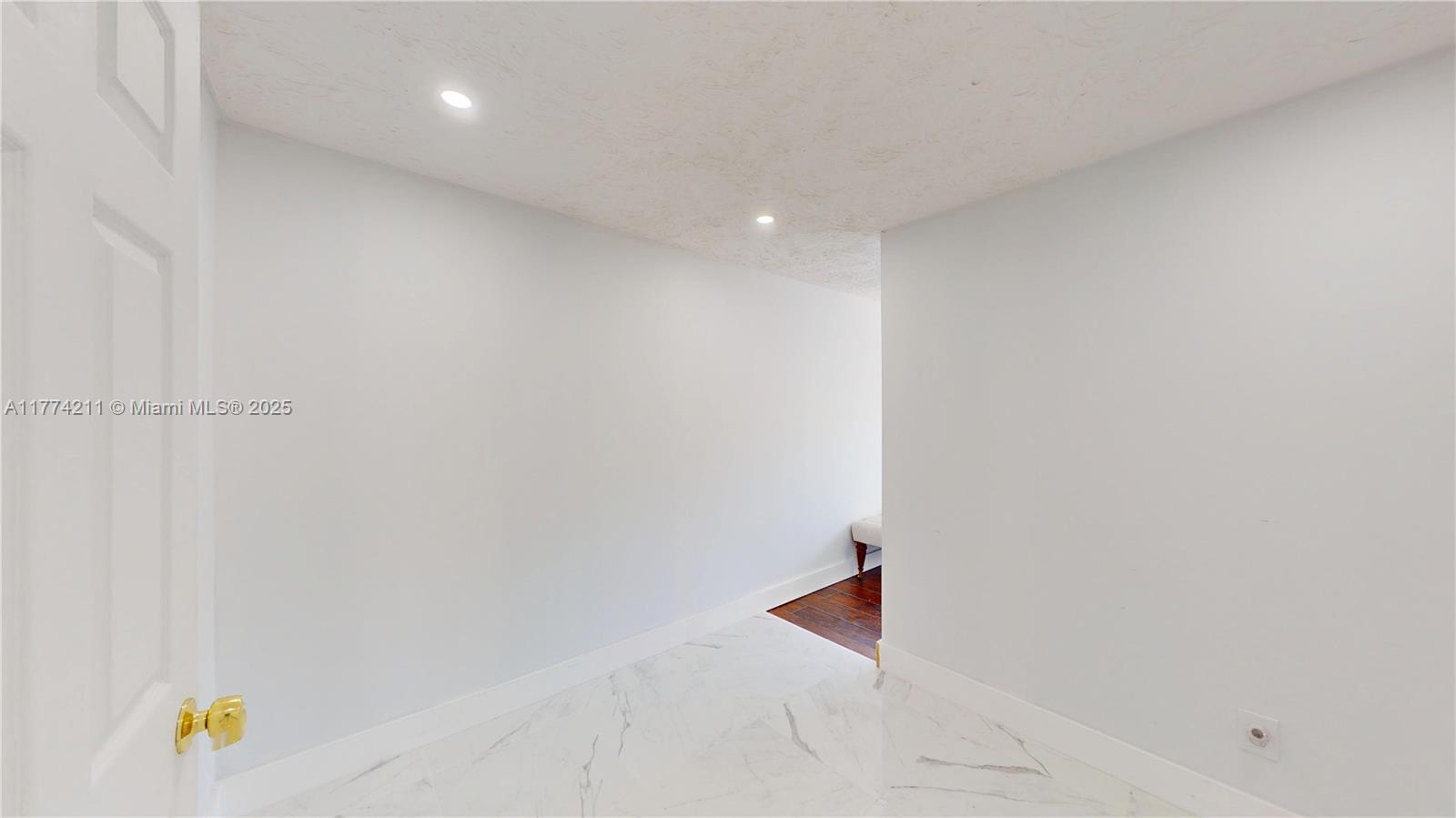 CRICKET CLUB CONDO - Residential Lease