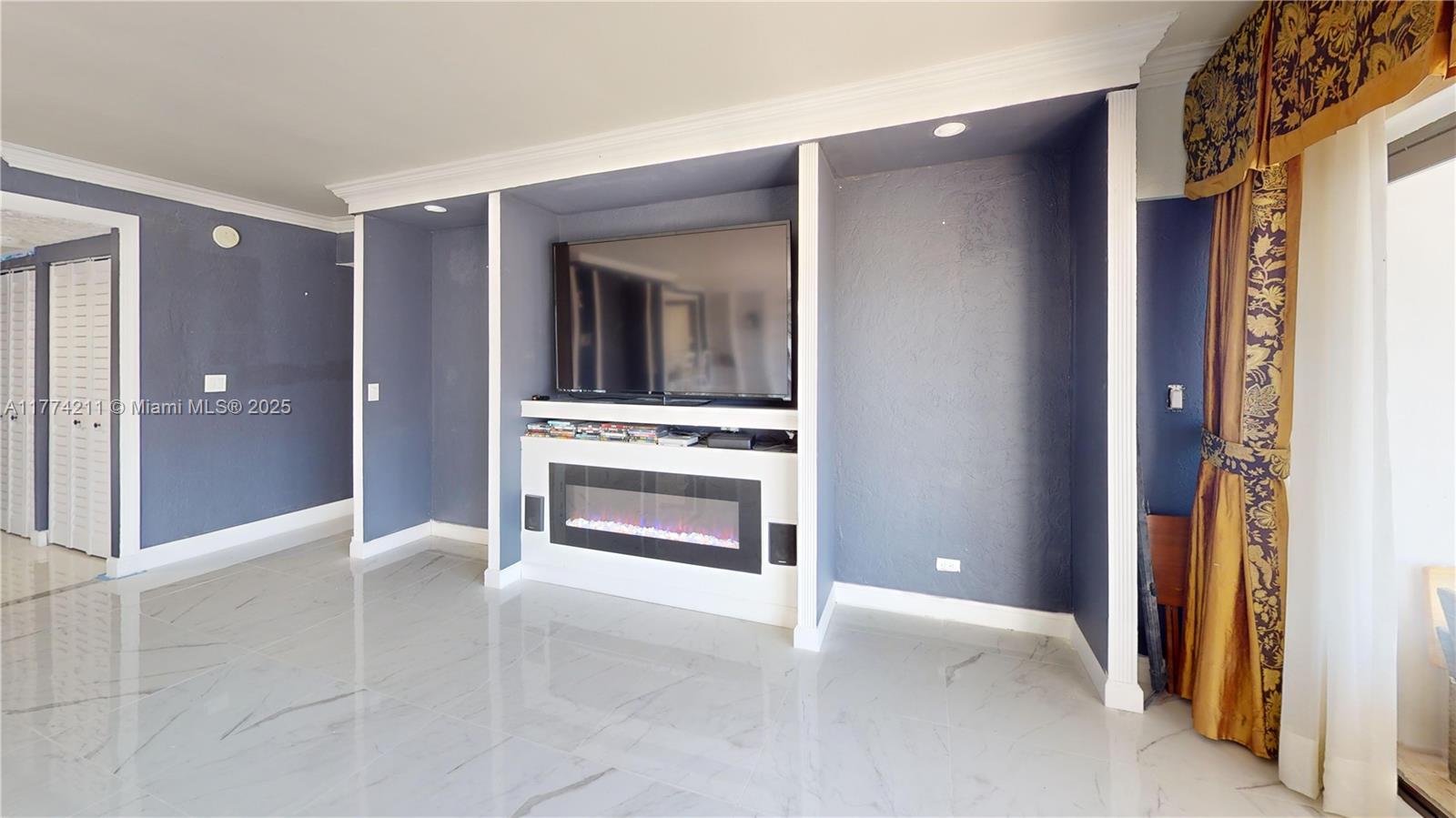 CRICKET CLUB CONDO - Residential Lease