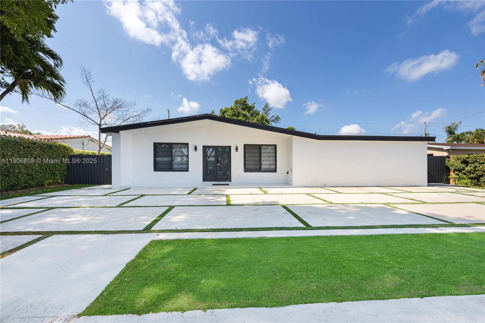 9240 SW 57th Ter