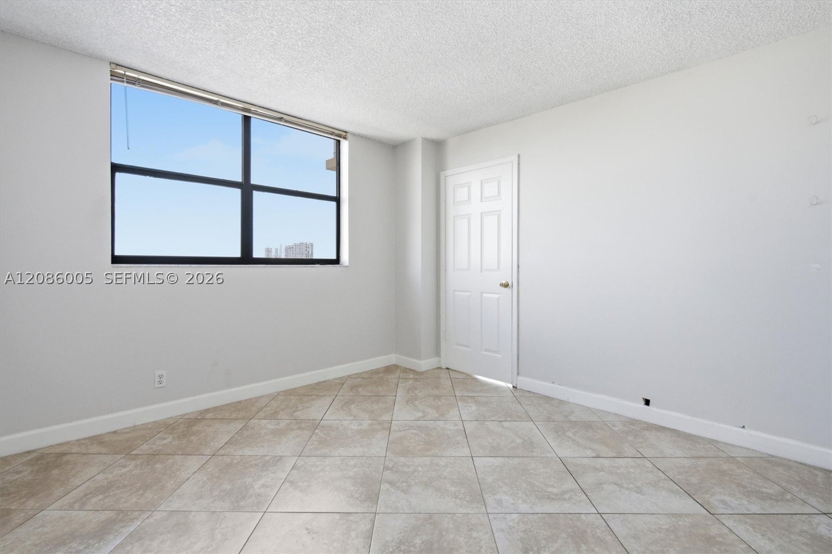 290 174th St 2104