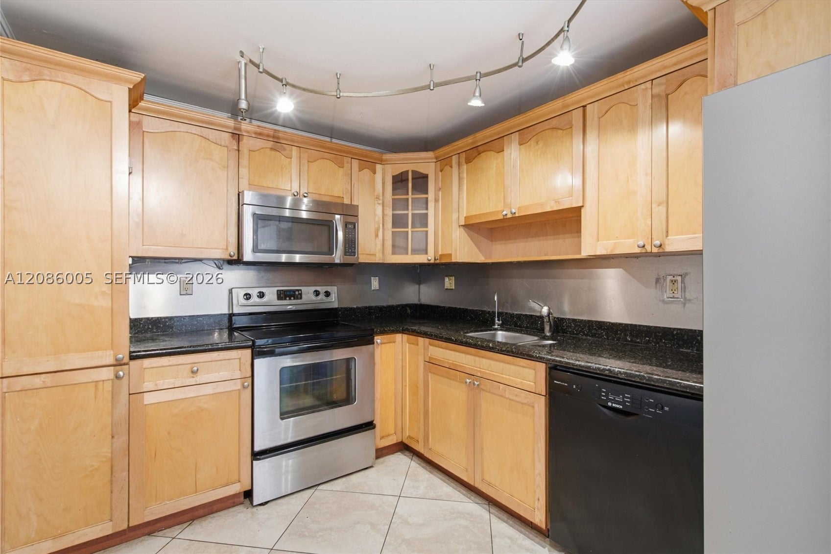 290 174th St 2104