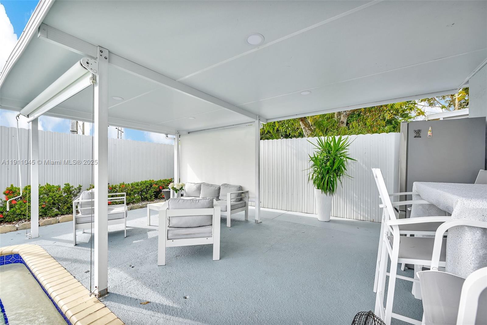 WEITZER SERENA LAKES ESTA - Residential