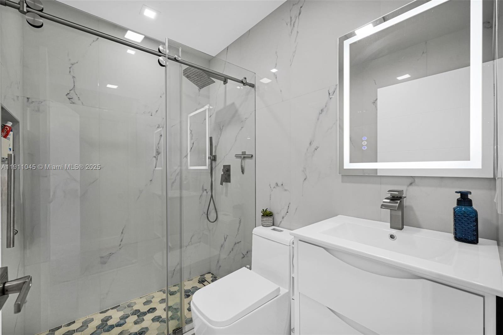 WEITZER SERENA LAKES ESTA - Residential