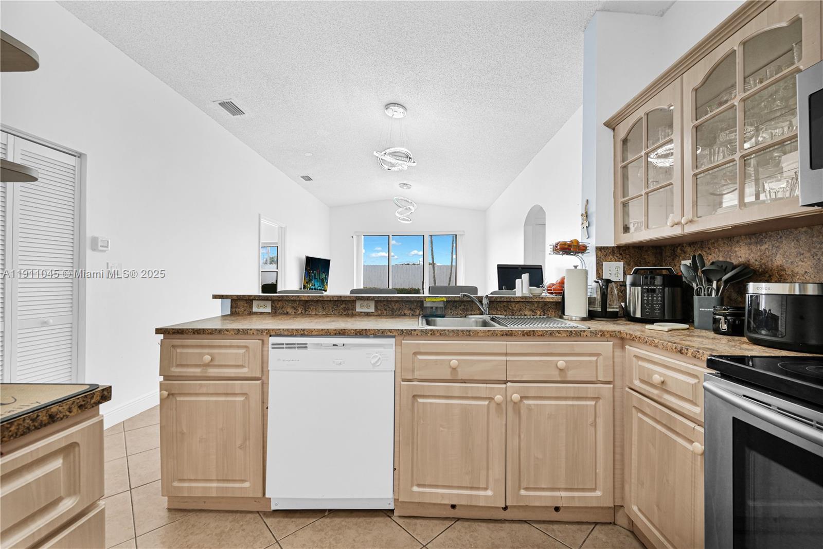 WEITZER SERENA LAKES ESTA - Residential