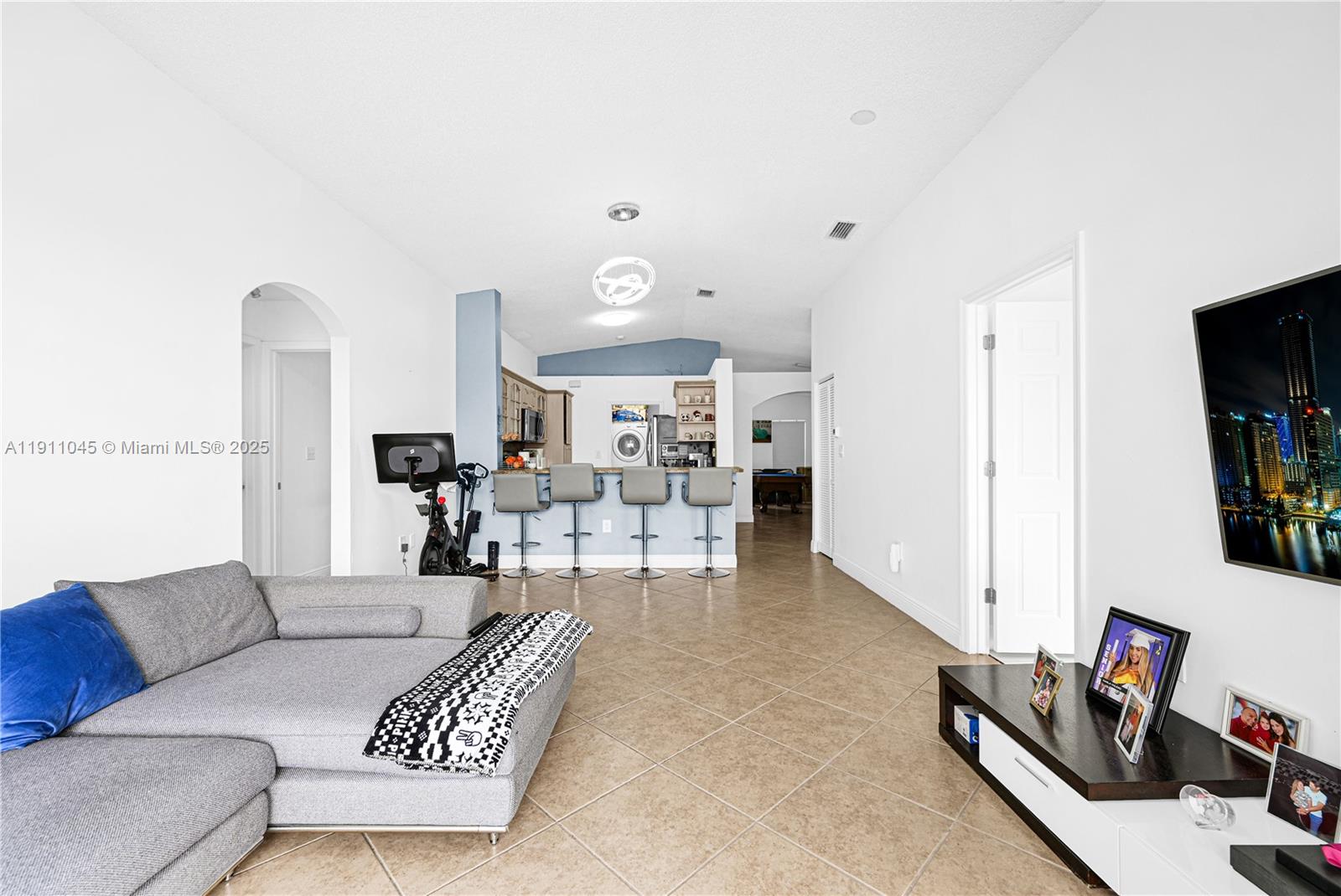 WEITZER SERENA LAKES ESTA - Residential