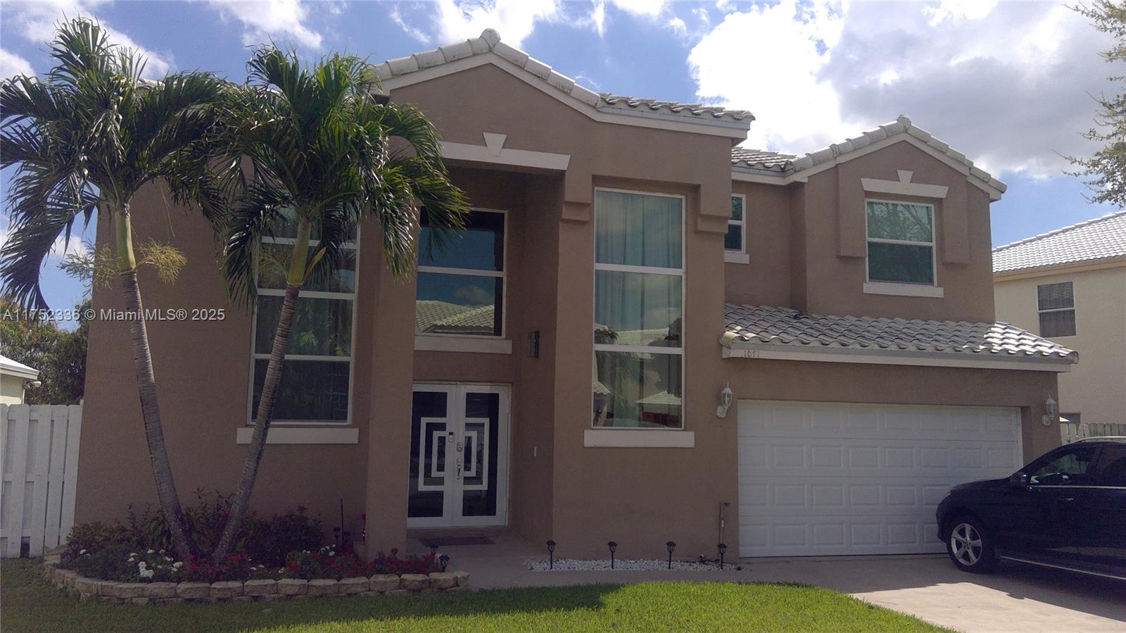 Property for Sale at 1071 Sw 101st Ter, Pembroke Pines, Miami-Dade County, Florida - Bedrooms: 3 
Bathrooms: 3  - $729,000