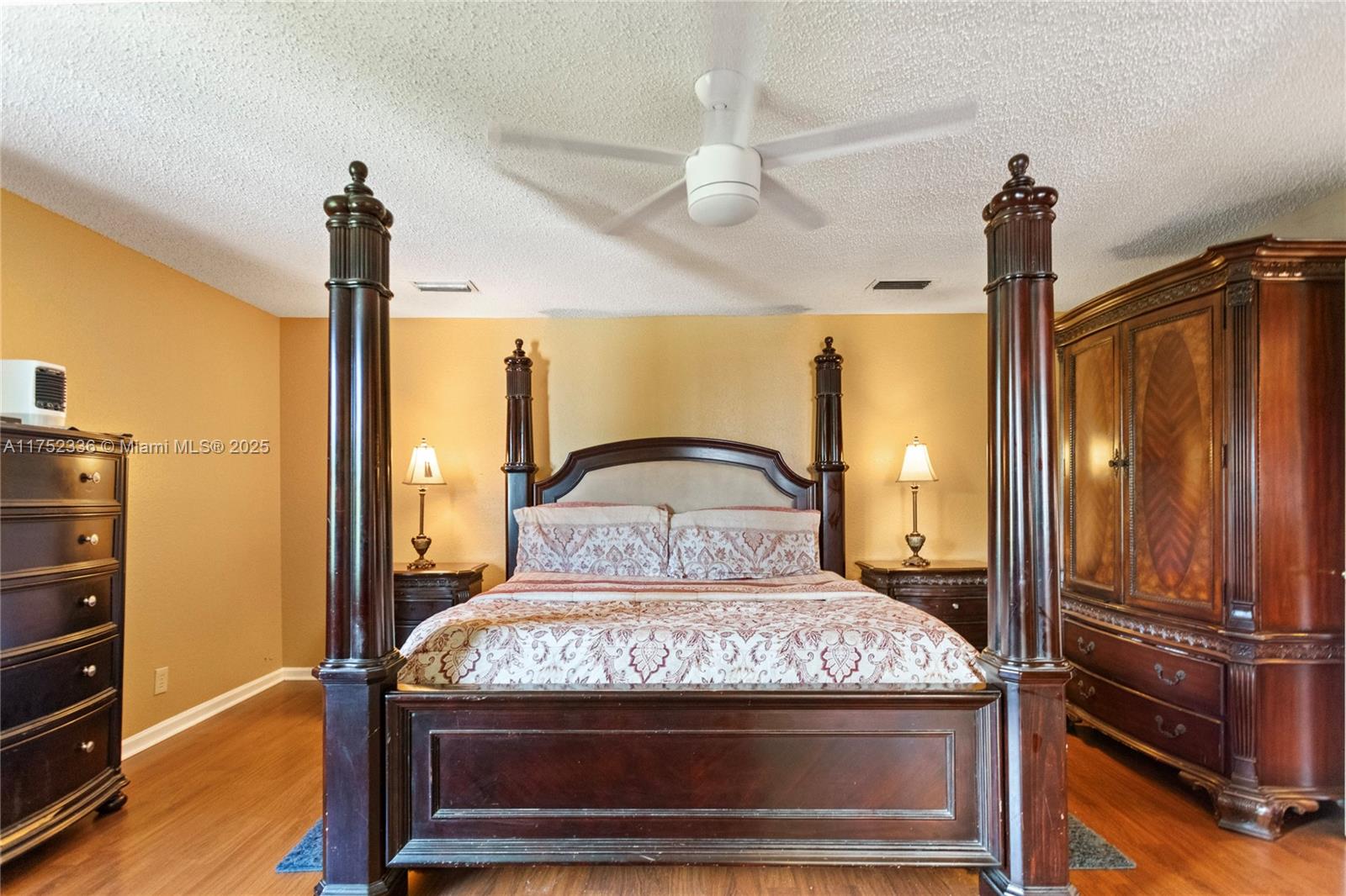 LANDINGS - Residential