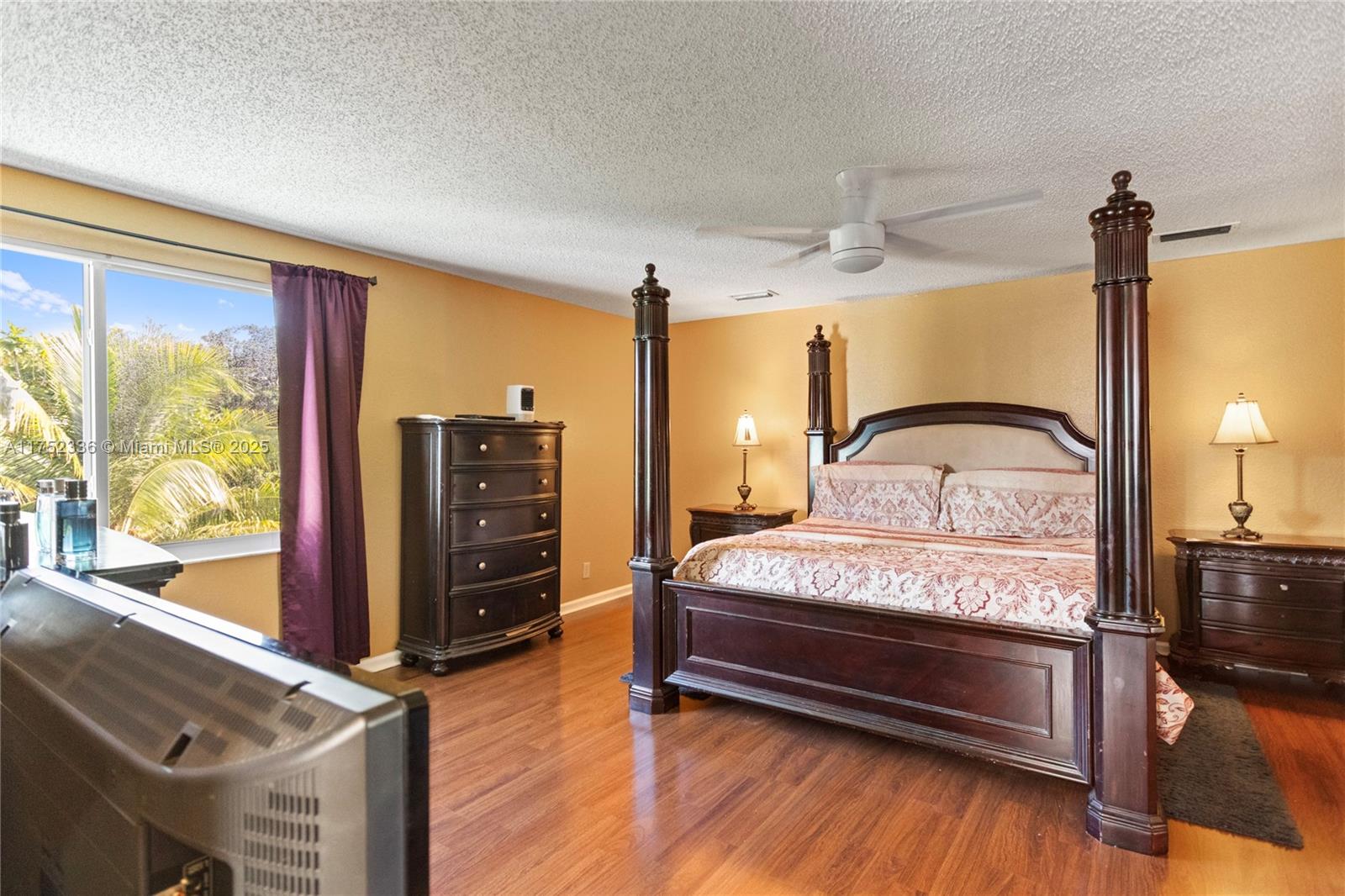 LANDINGS - Residential