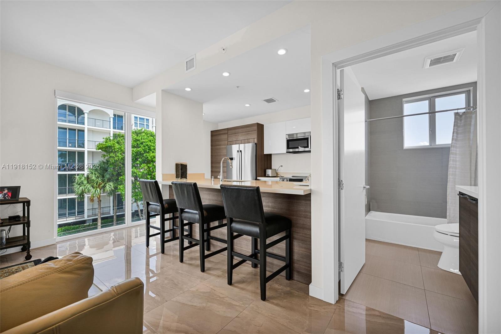 1900 DB AT DEERFIELD BEAC - Residential Lease