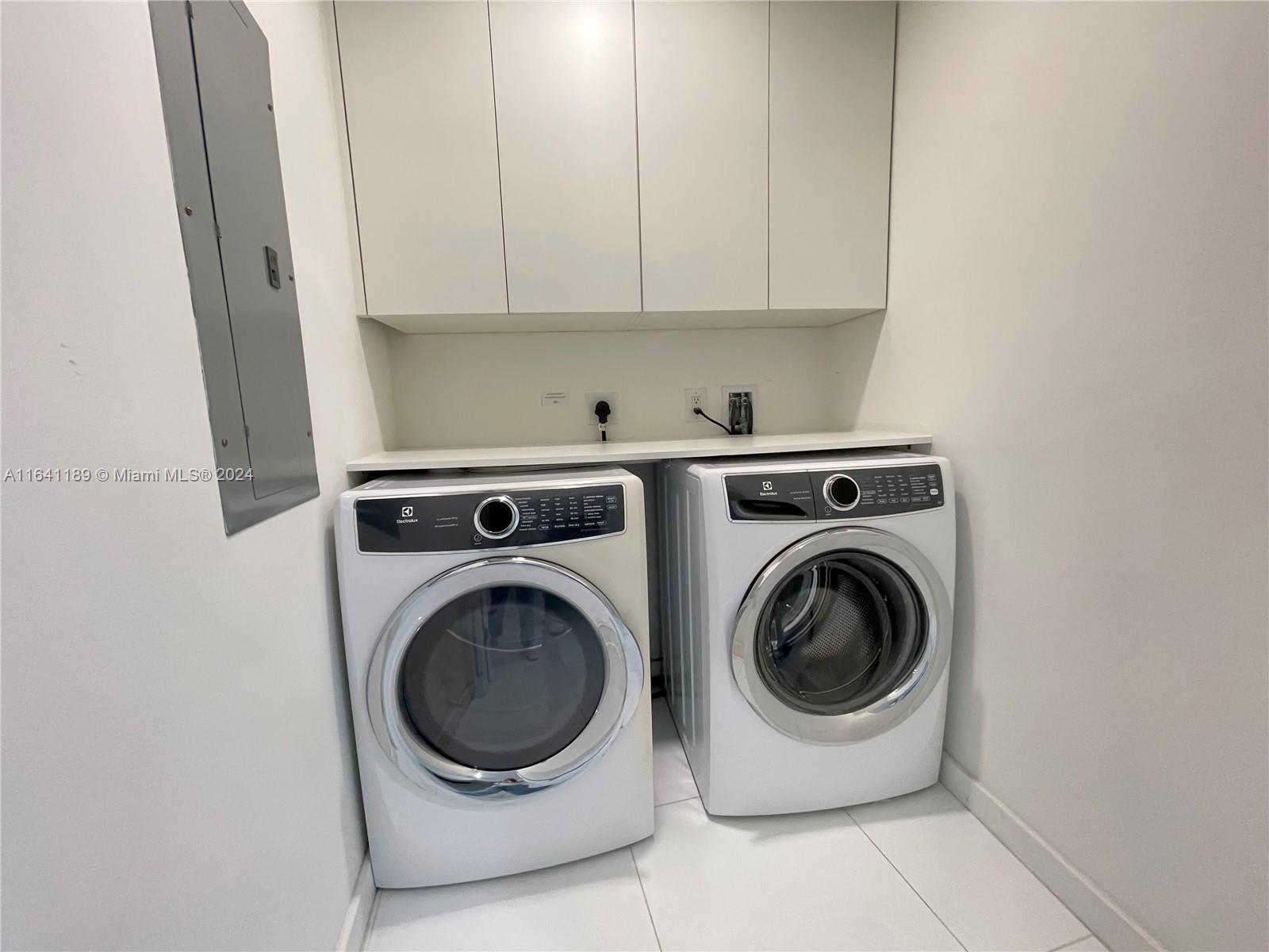 PARAMOUNT MIAMI WORLDCENT - Residential