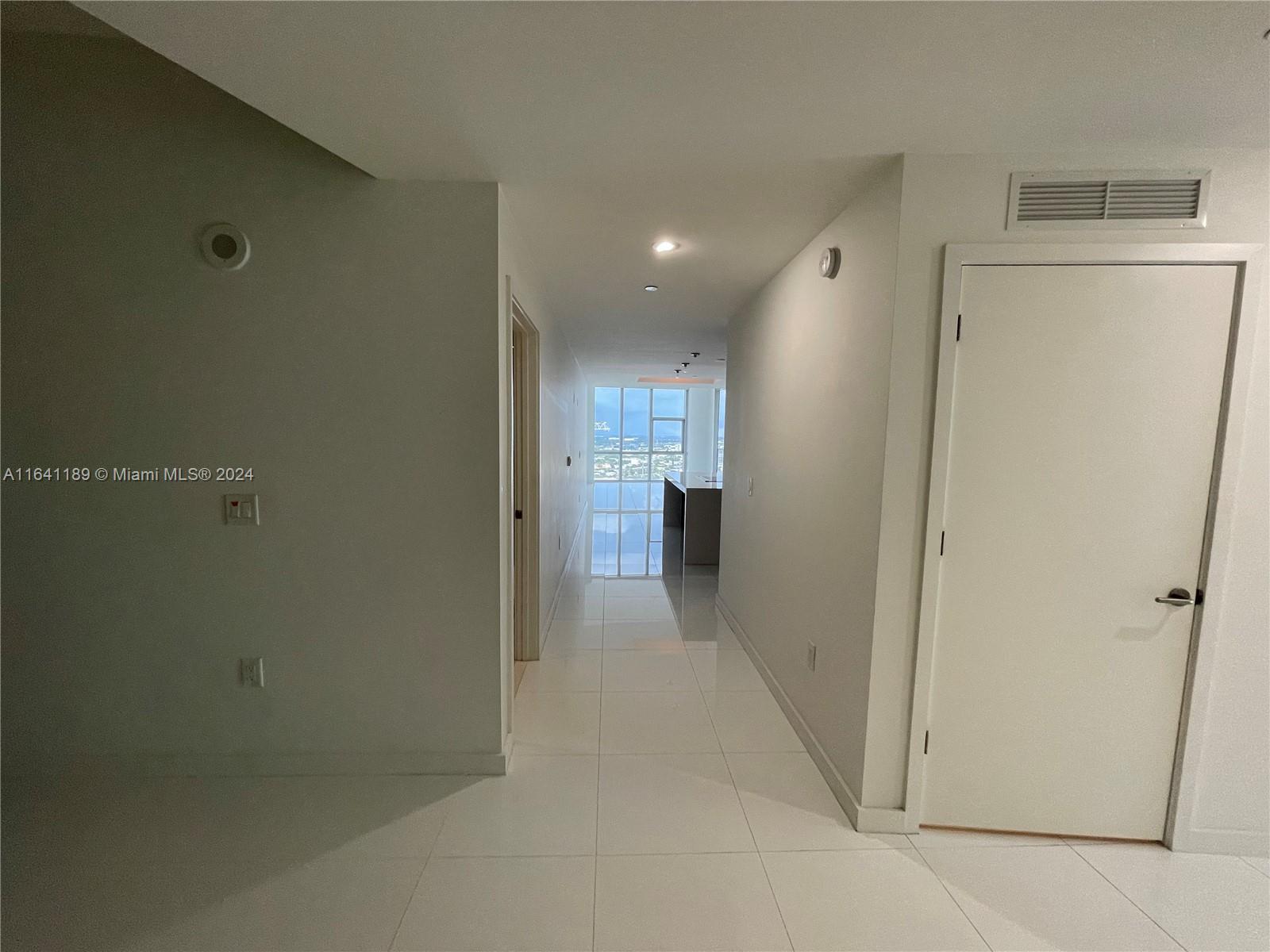 PARAMOUNT MIAMI WORLDCENT - Residential