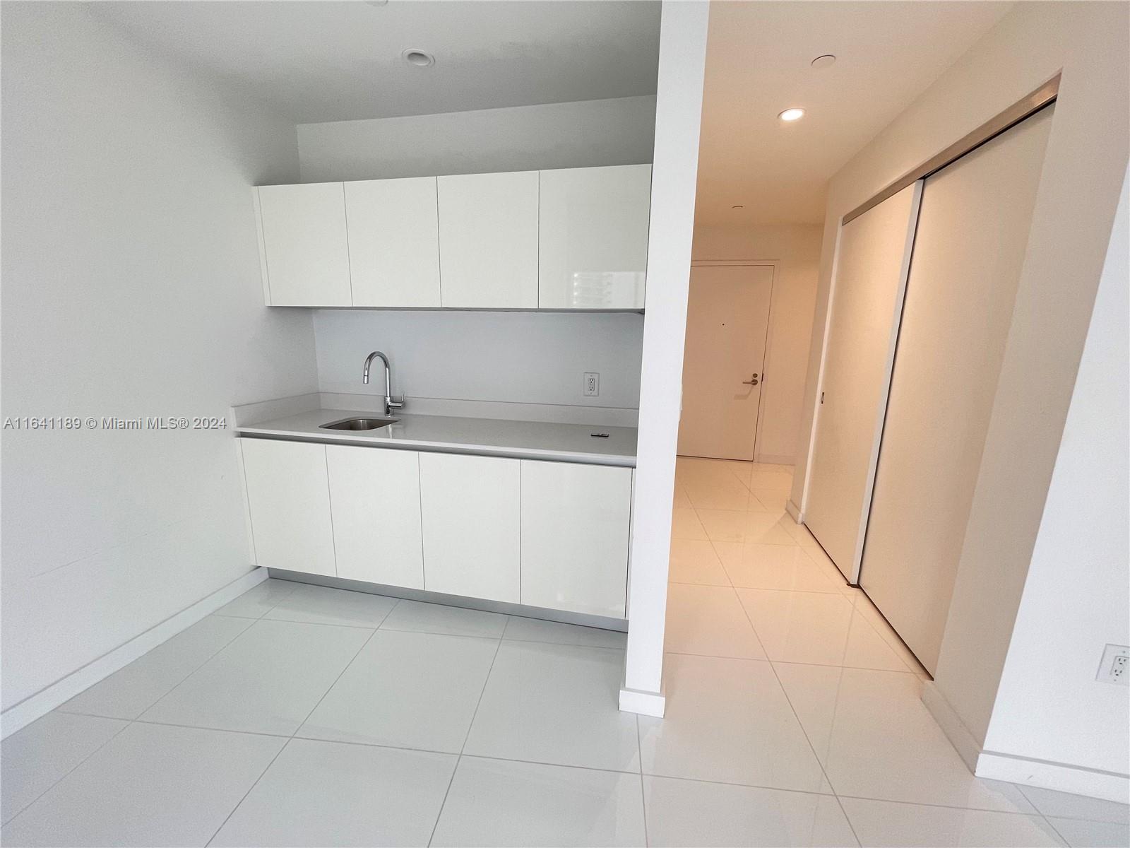 PARAMOUNT MIAMI WORLDCENT - Residential