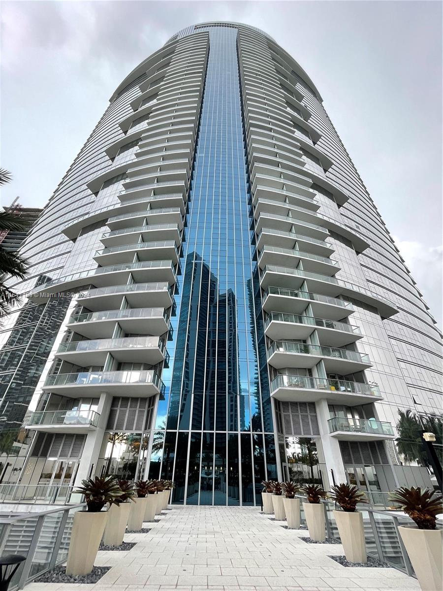 PARAMOUNT MIAMI WORLDCENT - Residential