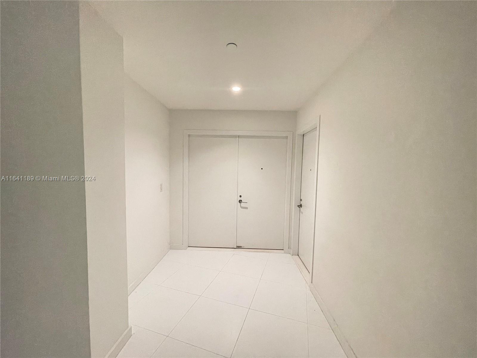 PARAMOUNT MIAMI WORLDCENT - Residential