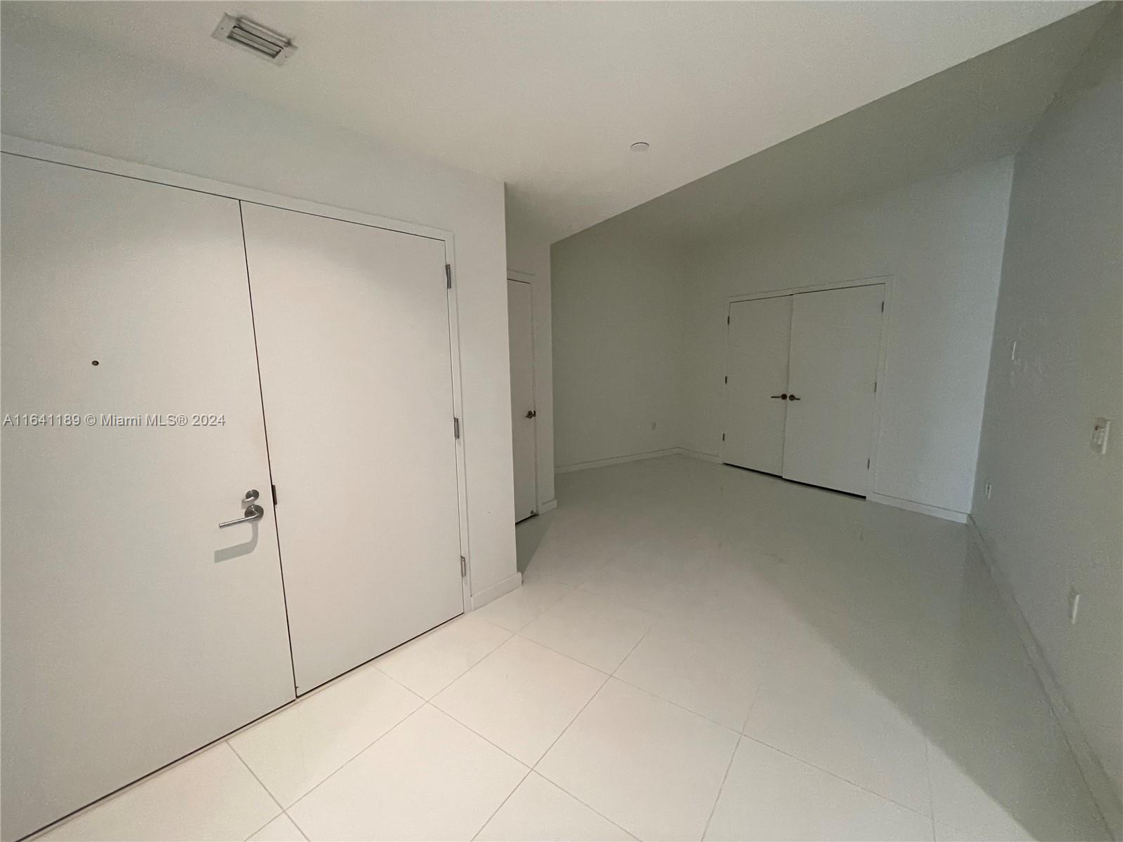 PARAMOUNT MIAMI WORLDCENT - Residential