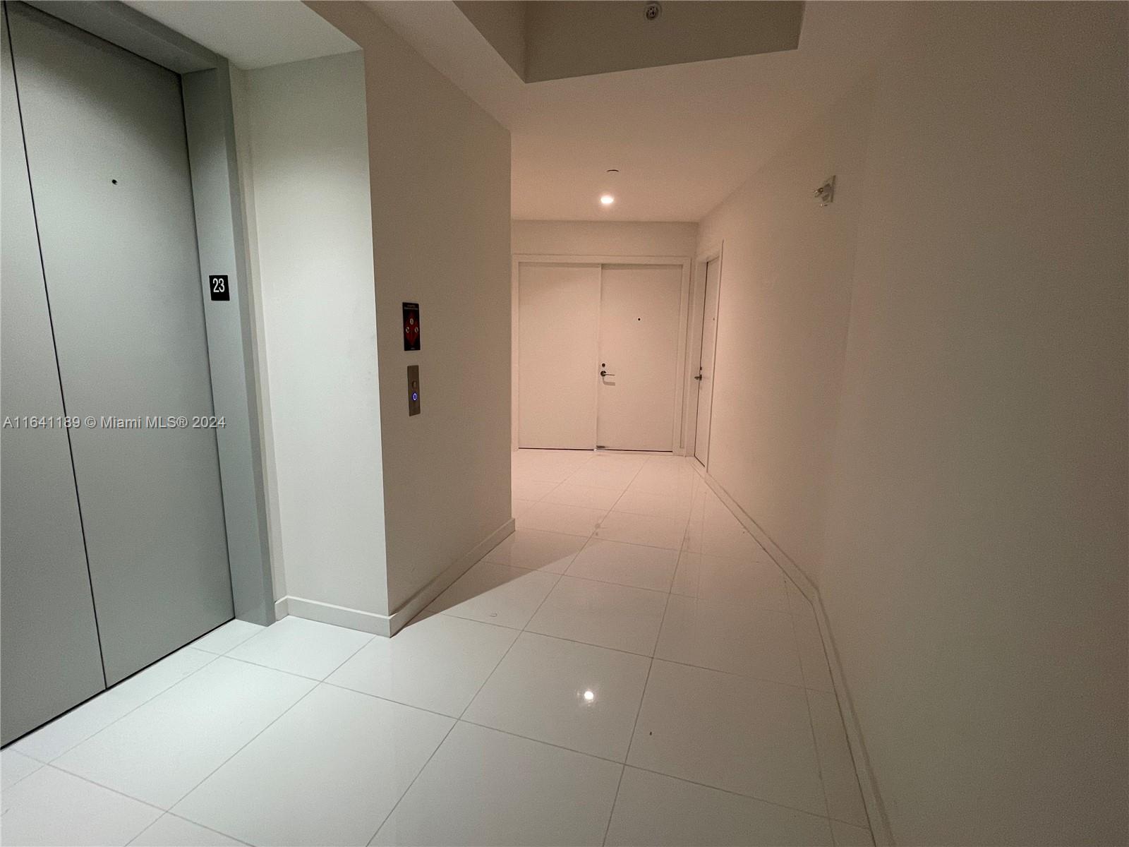 PARAMOUNT MIAMI WORLDCENT - Residential