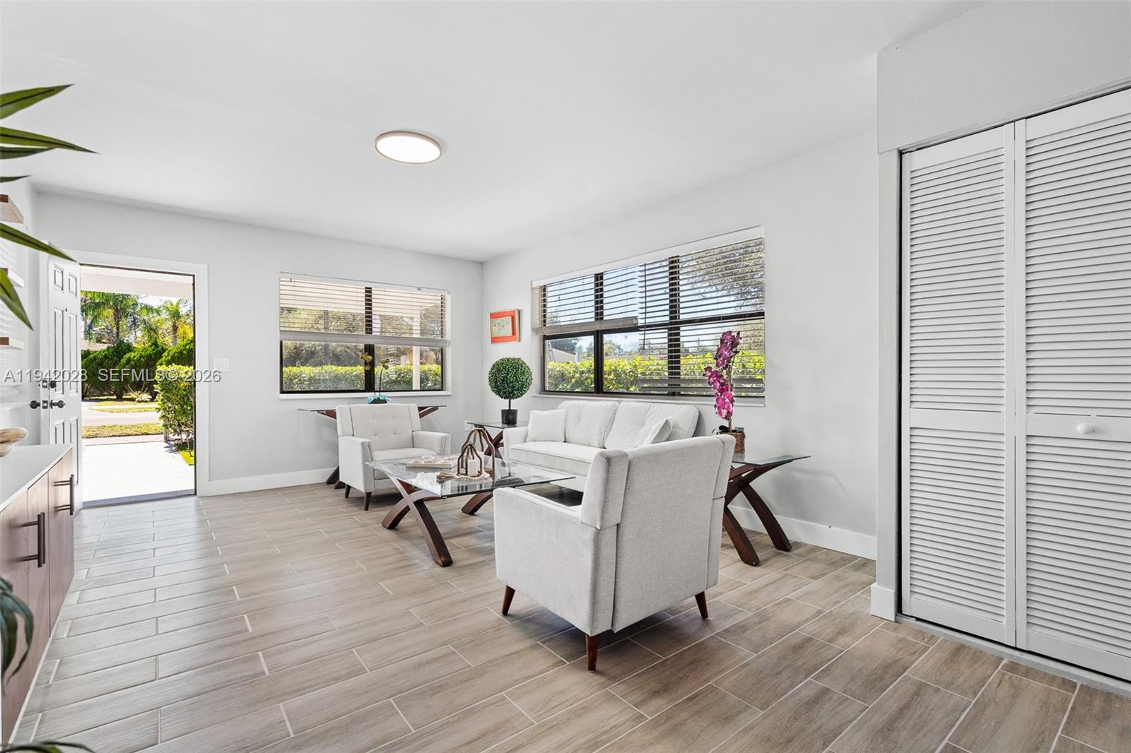 HOLLYWOOD BEACH GARDENS - Residential Income