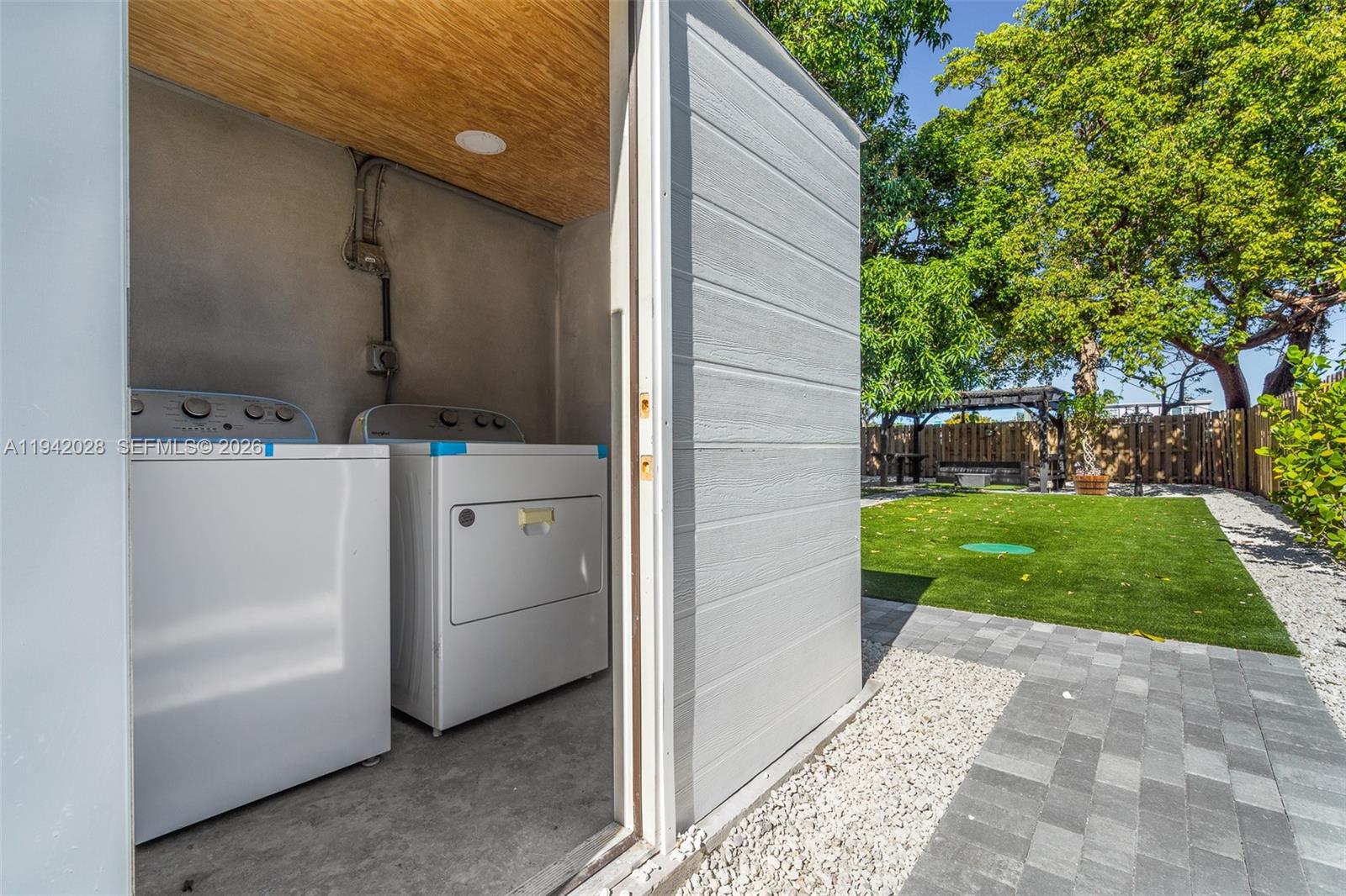 HOLLYWOOD BEACH GARDENS - Residential Income