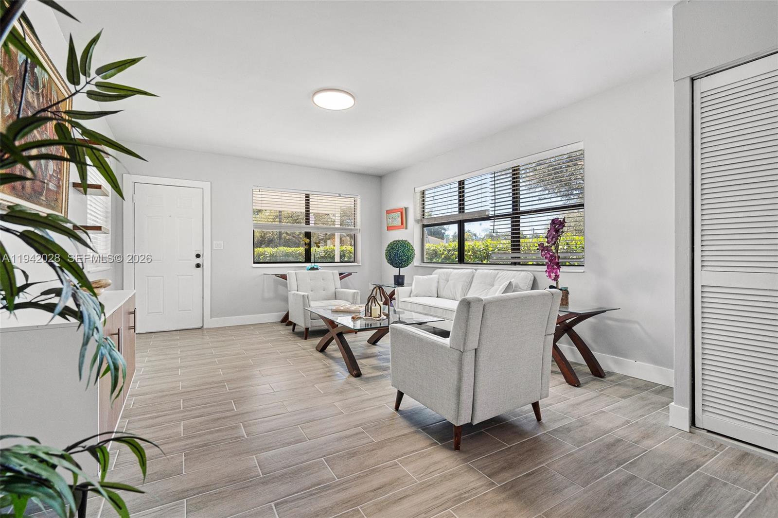 HOLLYWOOD BEACH GARDENS - Residential Income