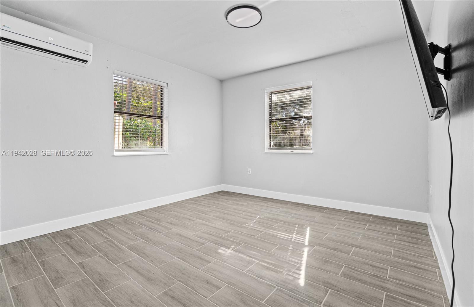 HOLLYWOOD BEACH GARDENS - Residential Income