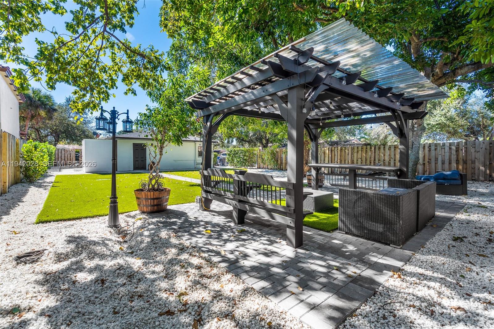 HOLLYWOOD BEACH GARDENS - Residential Income