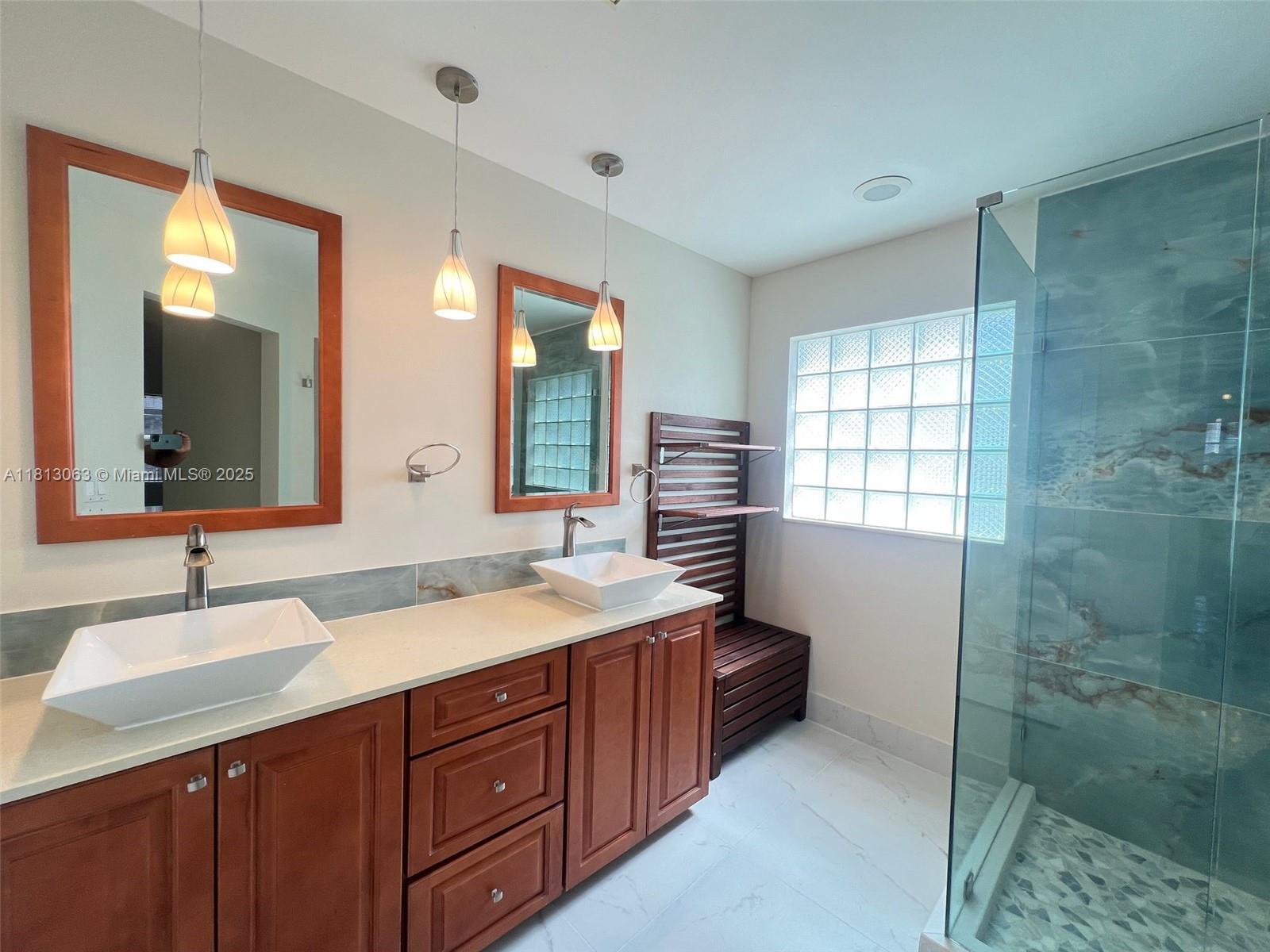 SECTOR 5 - - Residential Lease