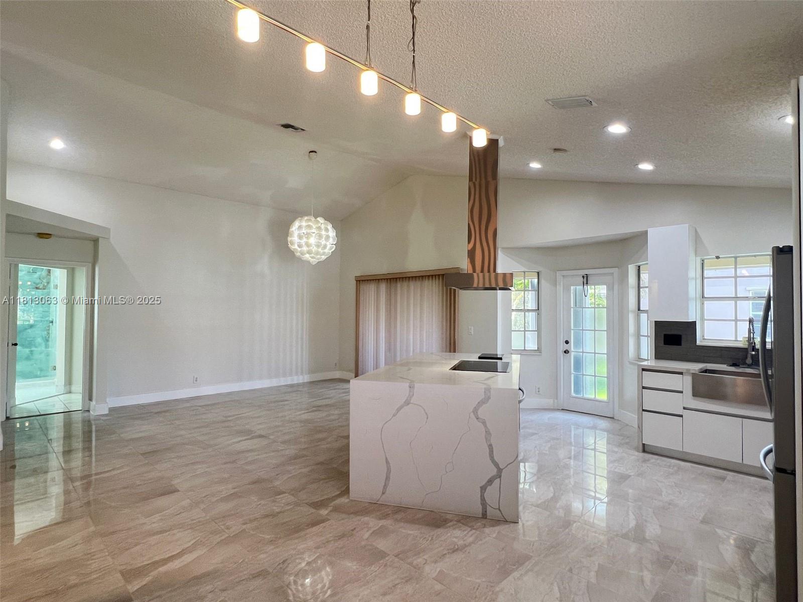 SECTOR 5 - - Residential Lease