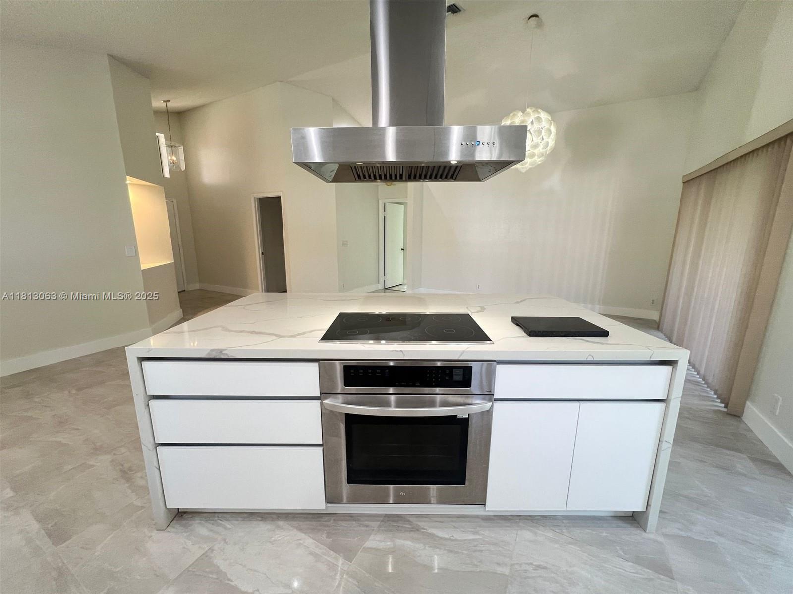 SECTOR 5 - - Residential Lease