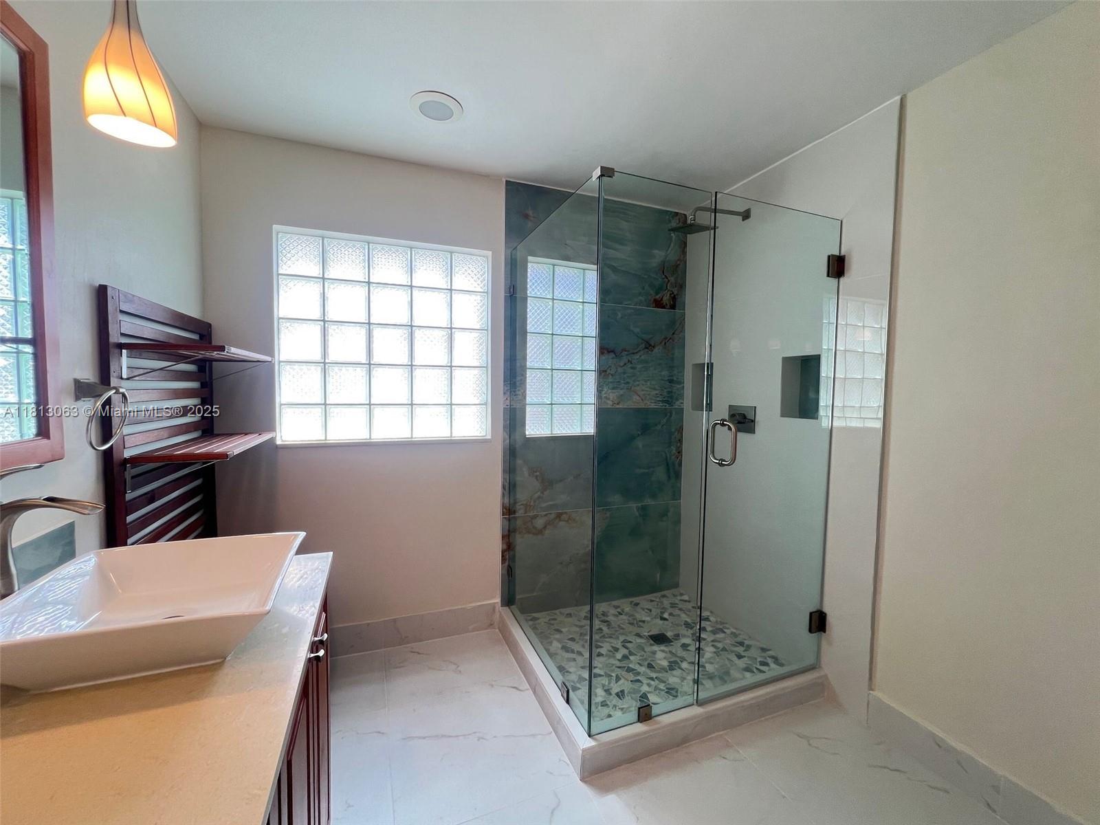 SECTOR 5 - - Residential Lease