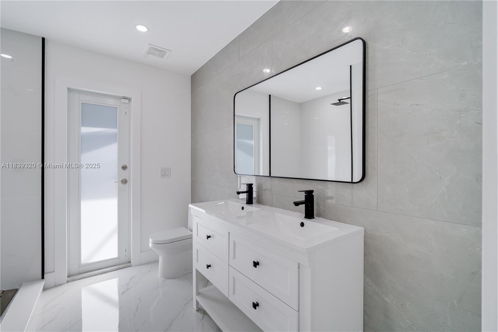 CYPRESS RUN - Residential