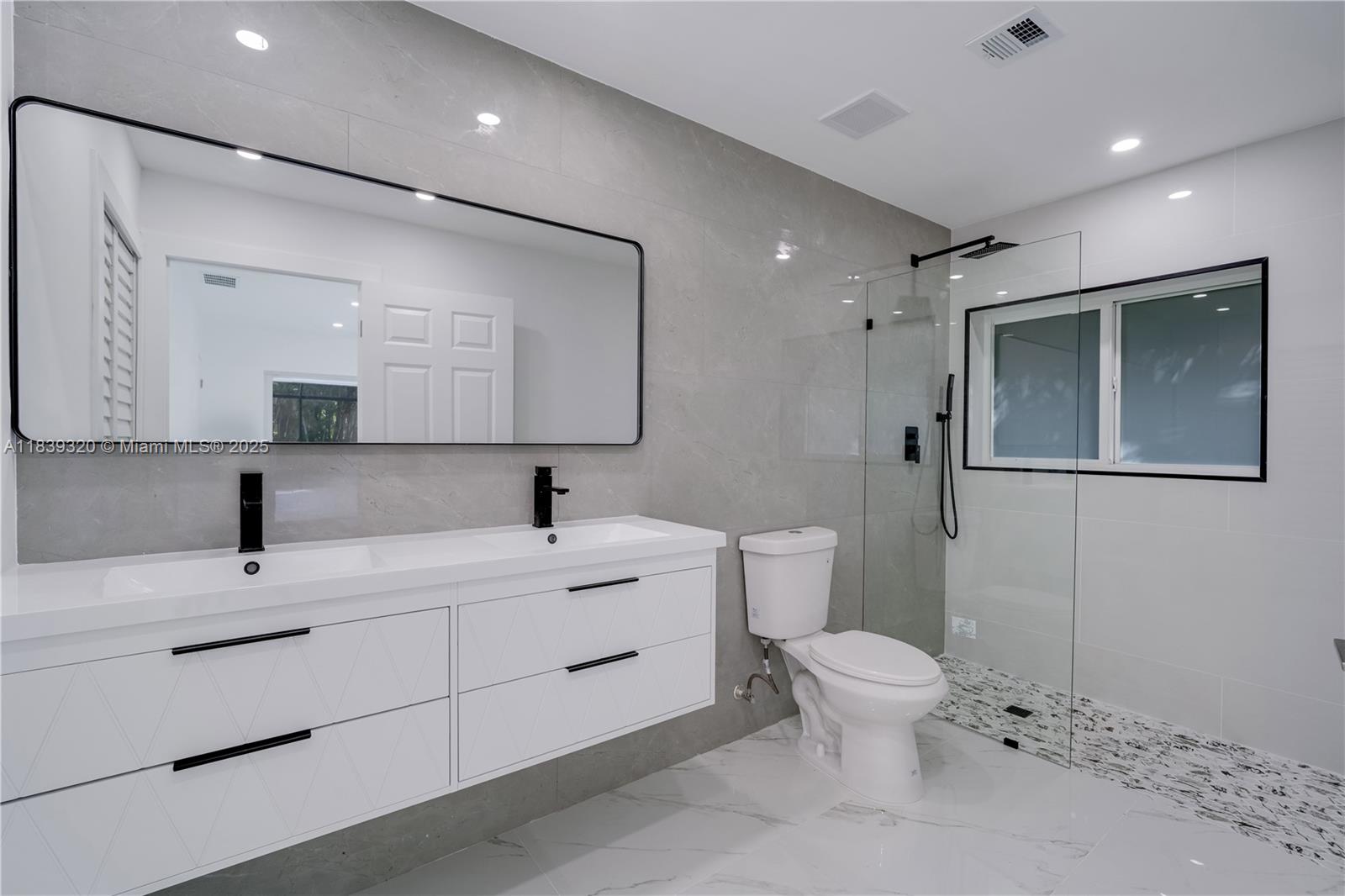 CYPRESS RUN - Residential