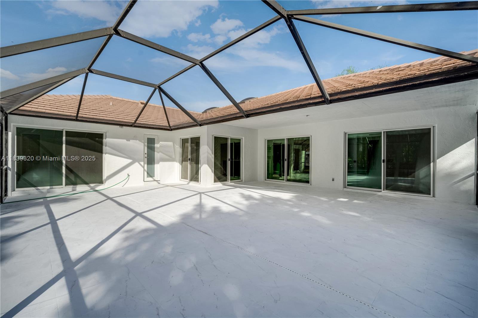 CYPRESS RUN - Residential