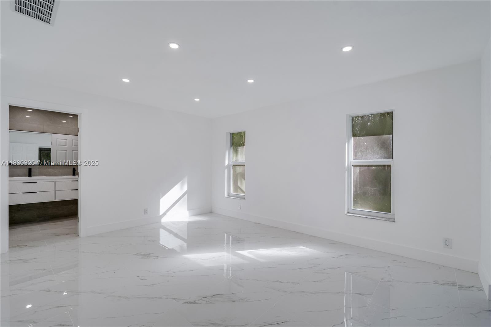 CYPRESS RUN - Residential