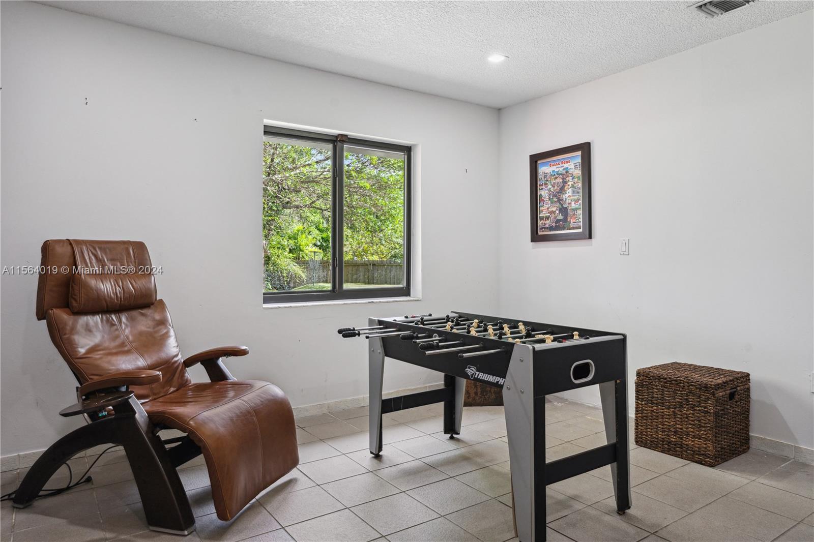 FLEEMAN ACRE ESTATES - Residential