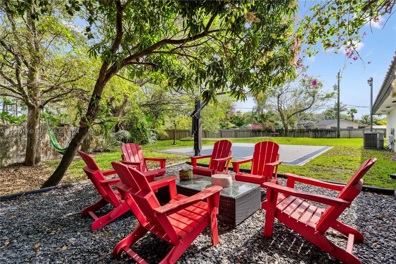 FLEEMAN ACRE ESTATES - Residential