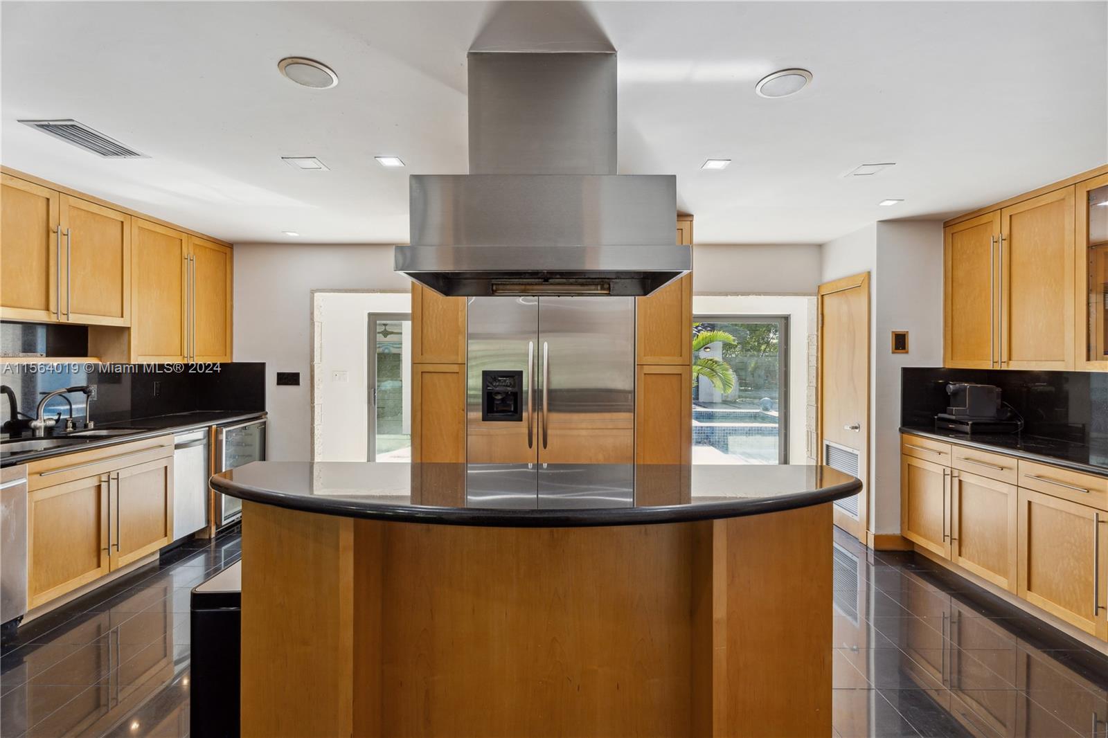 FLEEMAN ACRE ESTATES - Residential