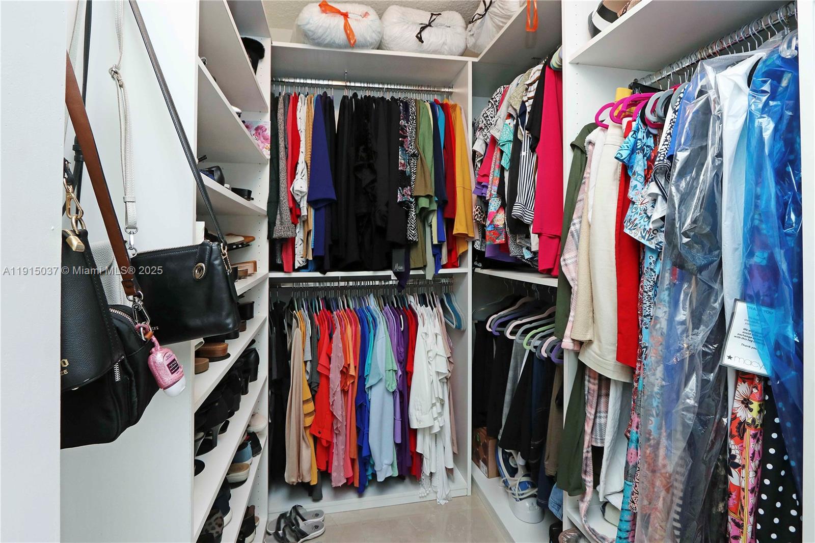 NATALIE HOMES - Residential