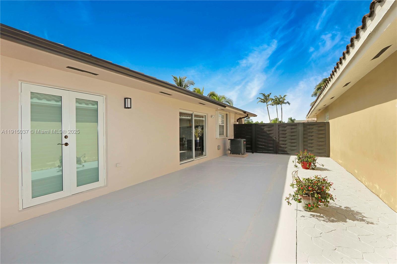 NATALIE HOMES - Residential