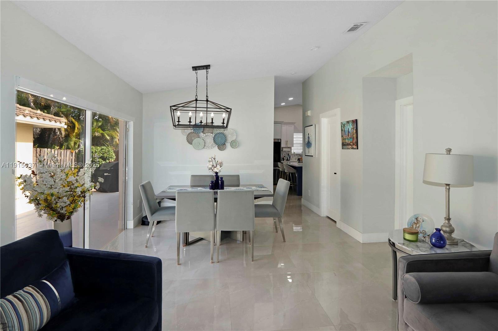 NATALIE HOMES - Residential