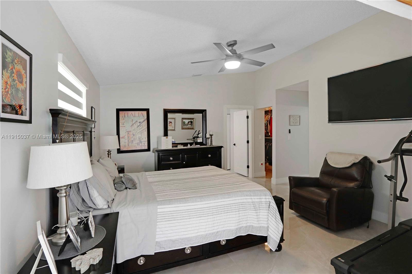 NATALIE HOMES - Residential