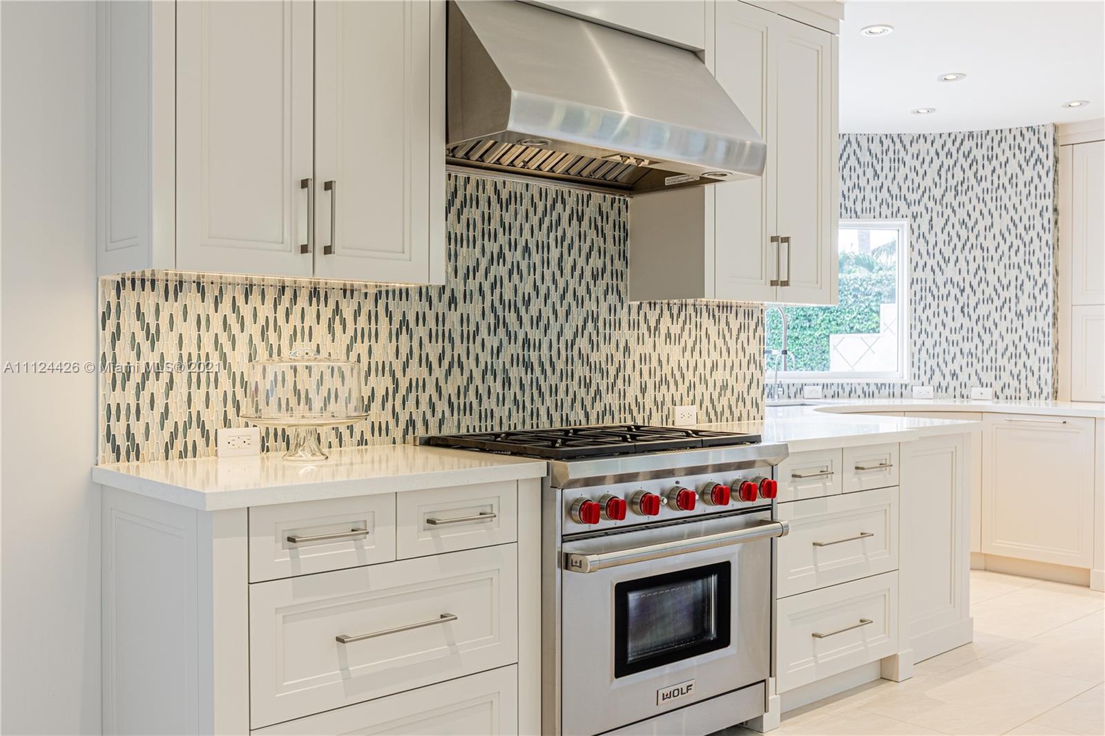 LAGUNA ISLE - Residential