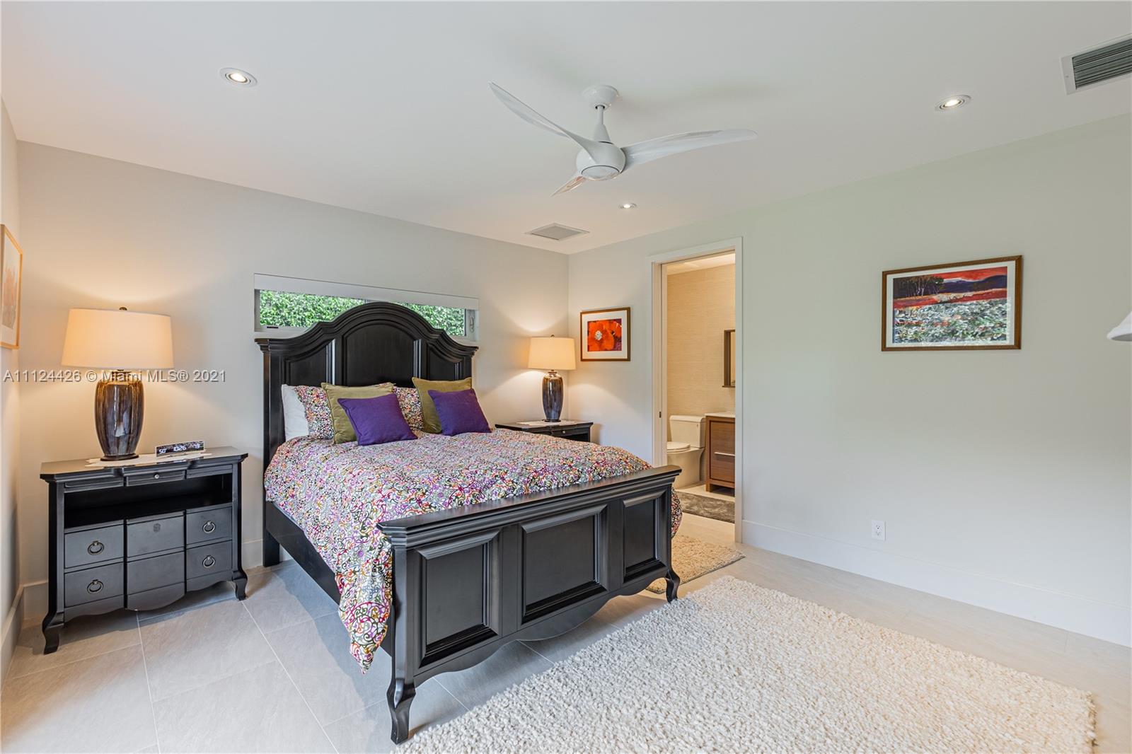 LAGUNA ISLE - Residential