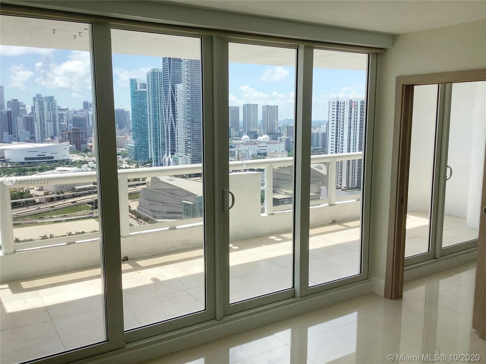 VENETIA CONDO THE GRAND - Residential