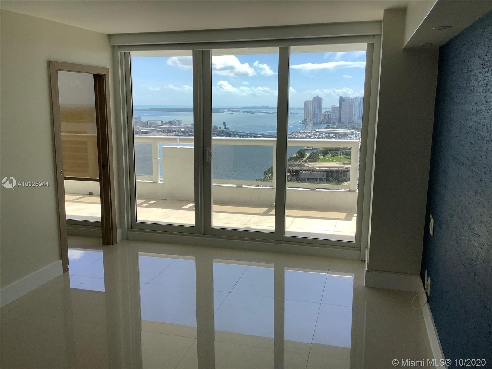 VENETIA CONDO THE GRAND - Residential