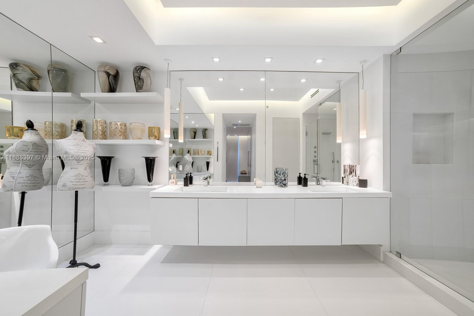 CONTINUUM ON SOUTH BEACH - Residential Lease