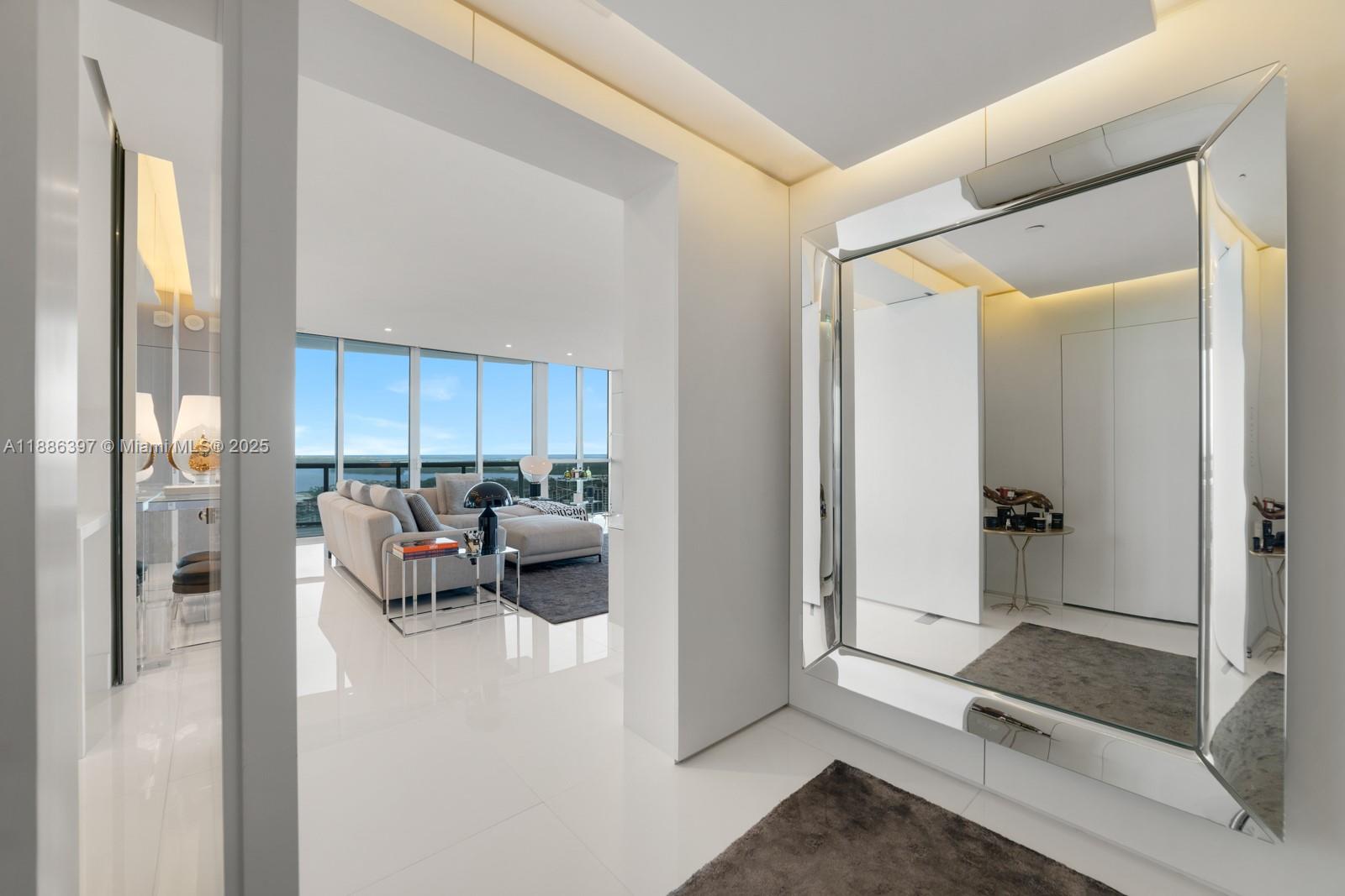 CONTINUUM ON SOUTH BEACH - Residential Lease