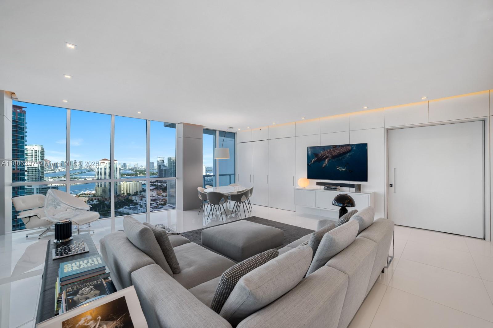 CONTINUUM ON SOUTH BEACH - Residential Lease