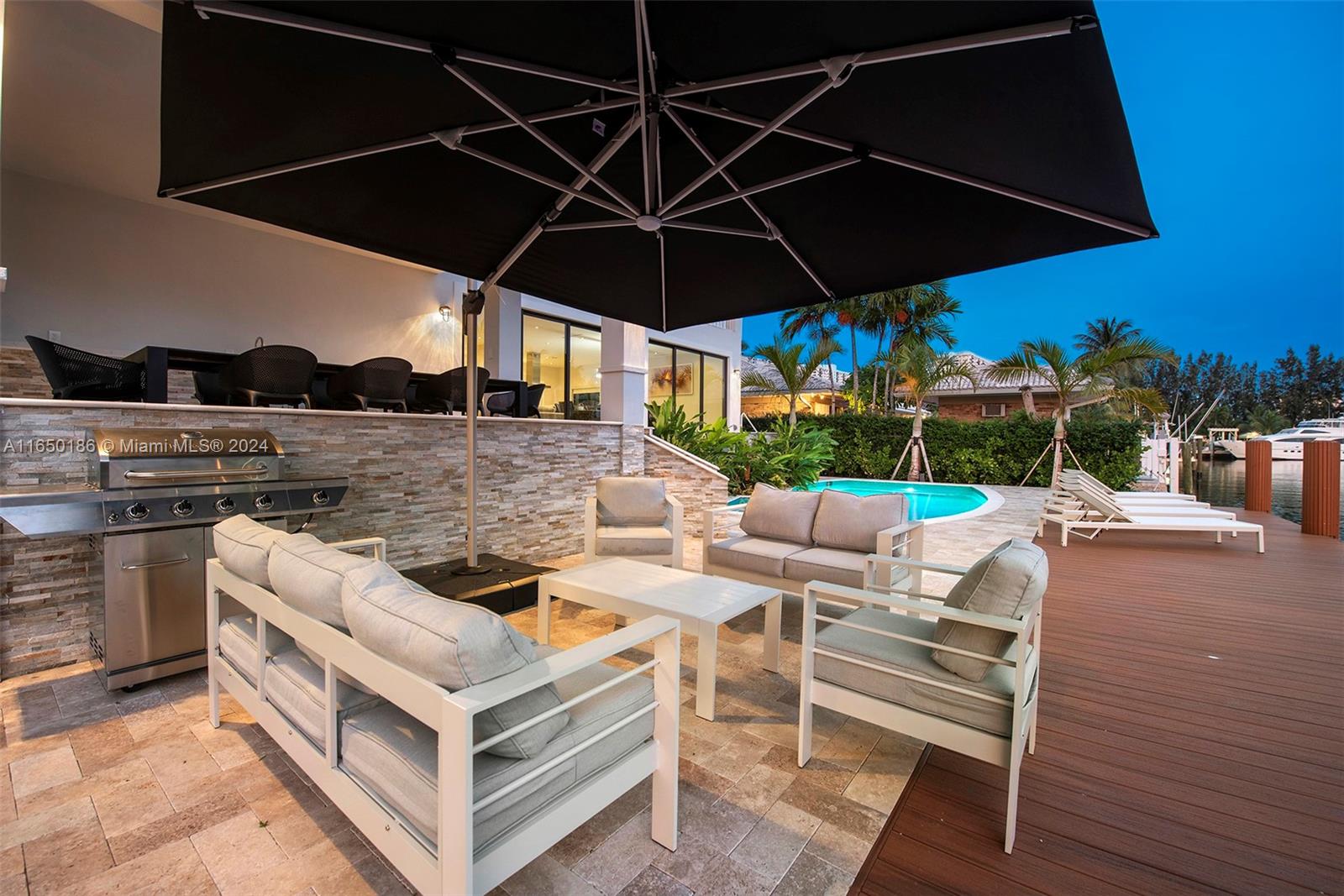 HOLLYWOOD GOLF ESTATES SE - Residential