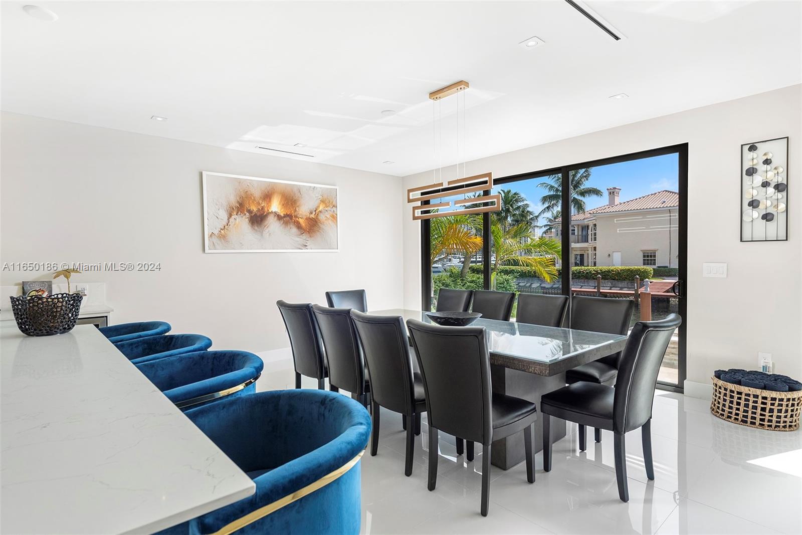 HOLLYWOOD GOLF ESTATES SE - Residential